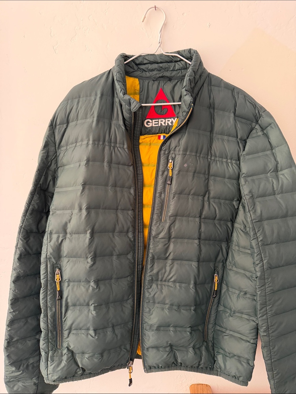 Gerry Weber Men's Quilted Puffer Jacket in Olive Green with Yellow Lining